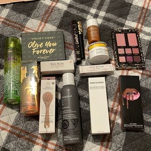 FabFitFun and Ulta combo lot! All brand new and full size